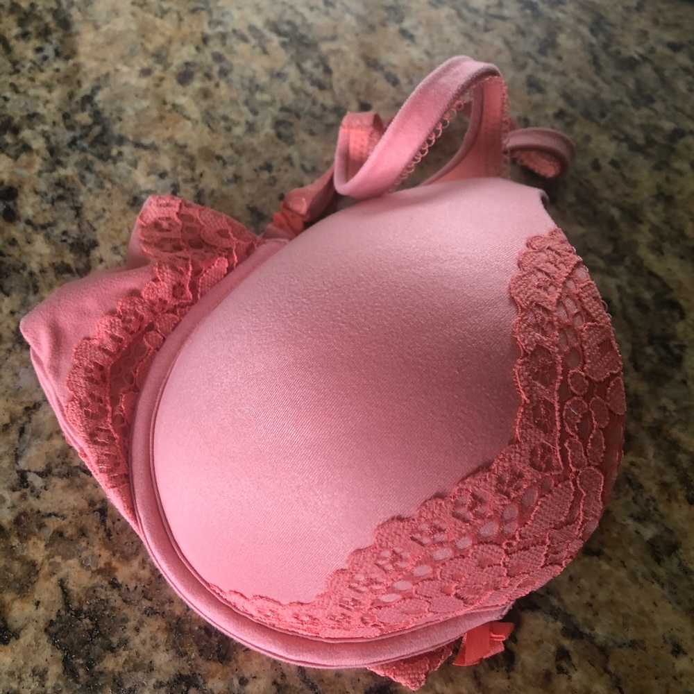 Victoria’s Secret Body By Victoria Coral color